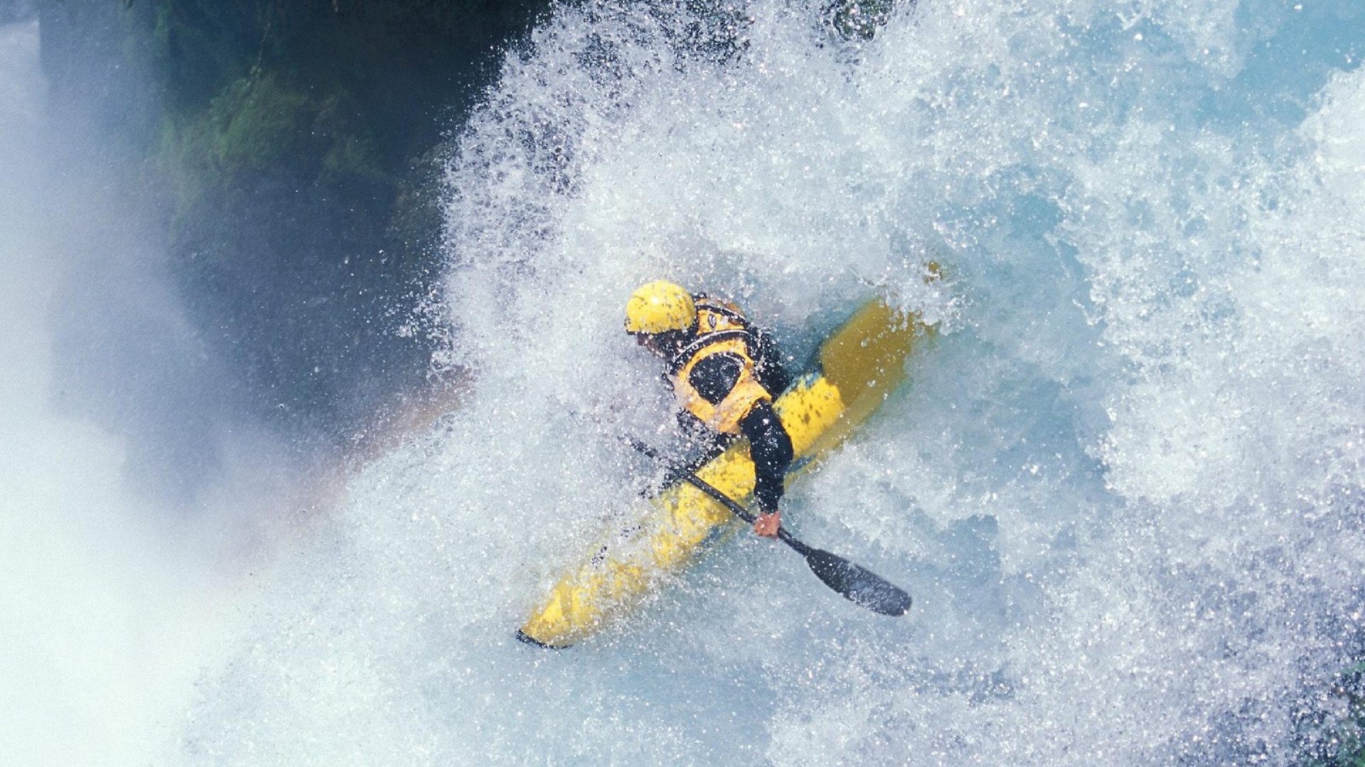 mk足球官网-世界耐力赛再度上演雨战，团队协作决定胜负，耐力世界纪录